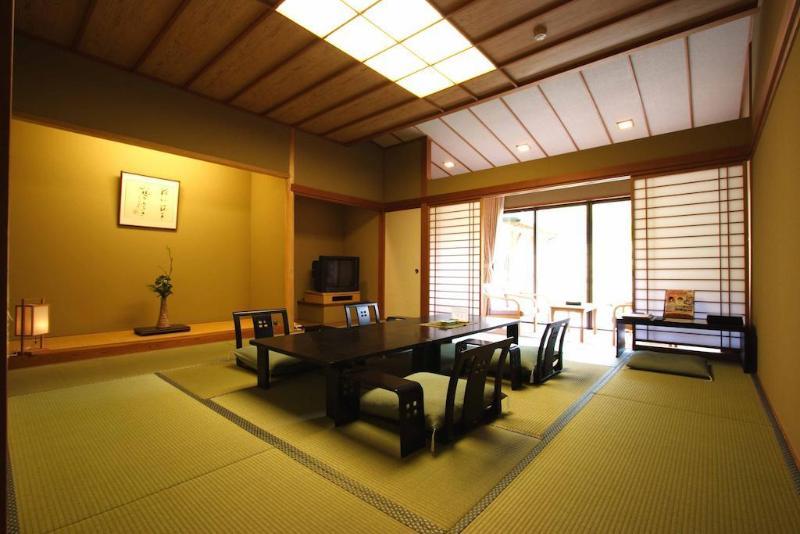 Yumoto Kanko Saikyo 3* Nagato (Yamaguchi)